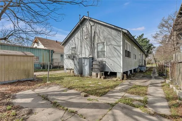 $1,525 | 1722 Hermosa Street, New Orleans, LA 70114