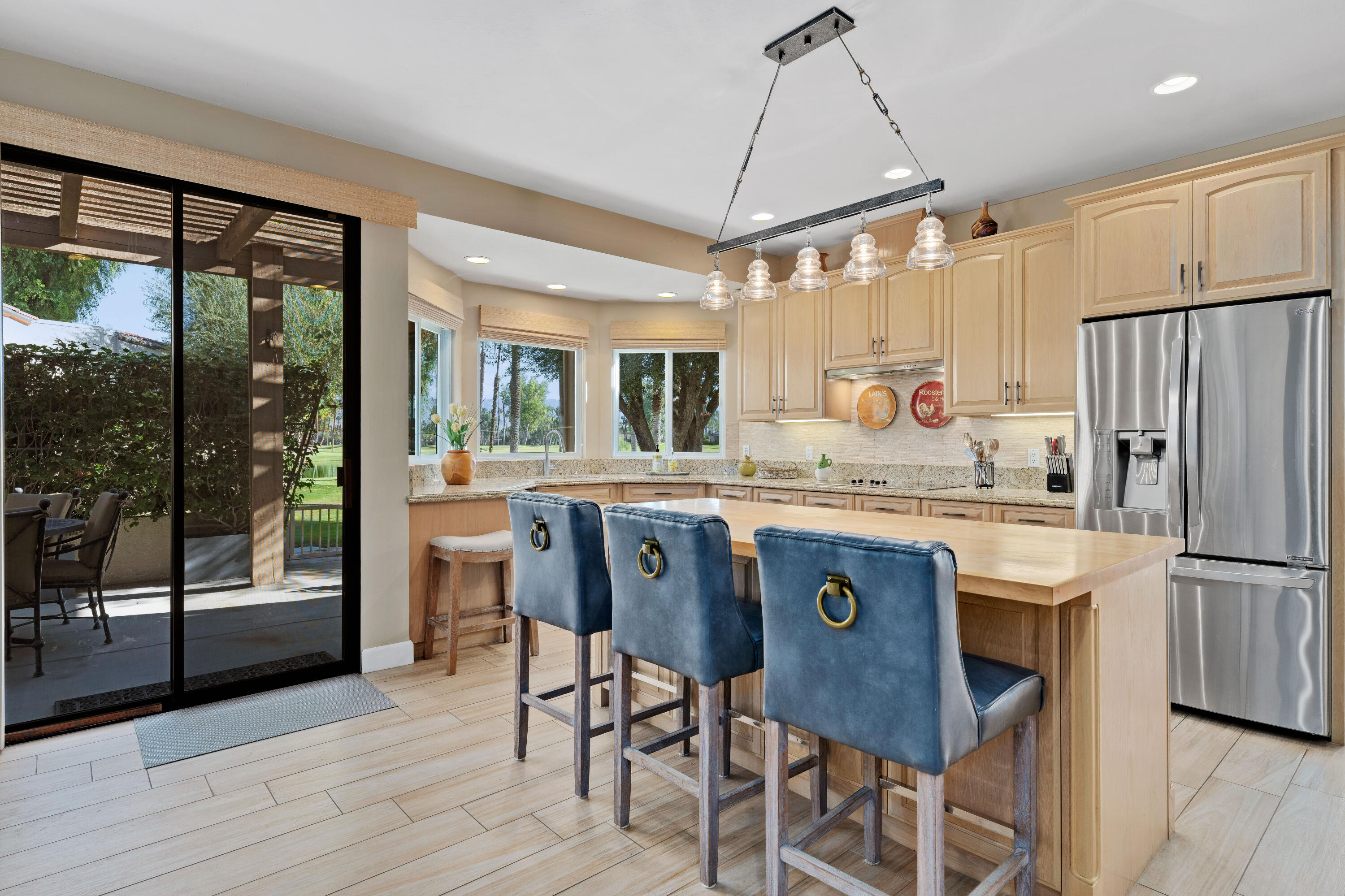 3 Inverness Drive Rancho Mirage, CA 92270 - Photo 5 of 42 Photo-27