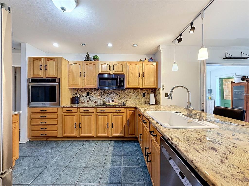 7813 Leo Kidd Avenue Port Richey, FL 34668 - Photo 81 of 95