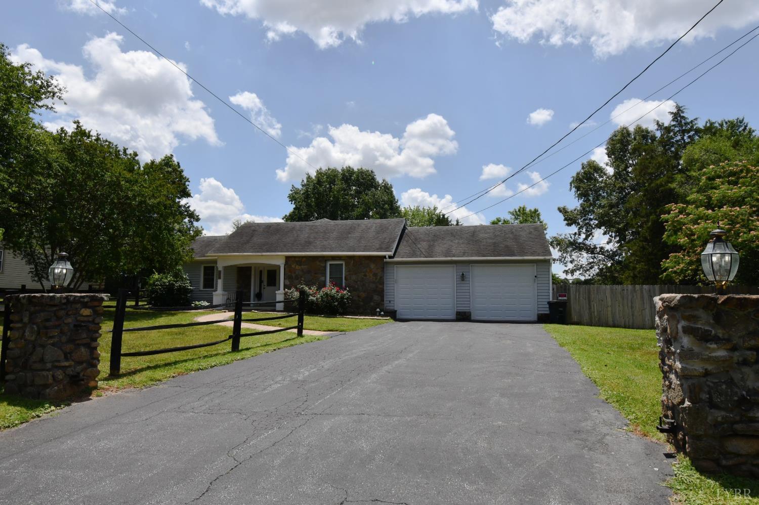 1217 Wood Road Lynchburg, VA 24502 - Photo 1 of 44