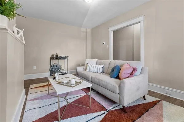 $1,200 | 6517 Dean Street, Pittsburgh, PA 15206