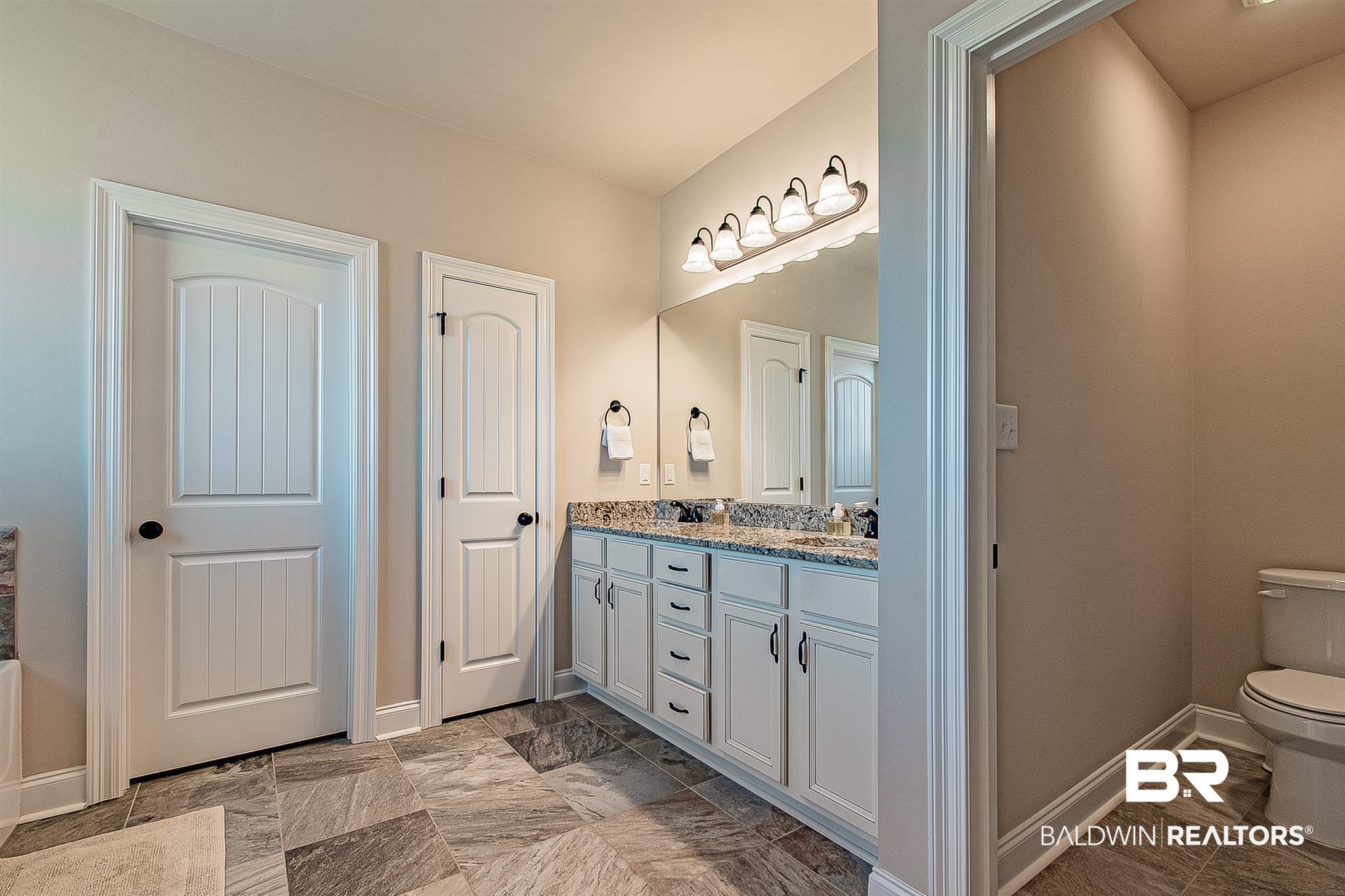 11611 Whitaker Avenue Daphne, AL 36527 - Photo 18 of 35 Master Bath View to Walk