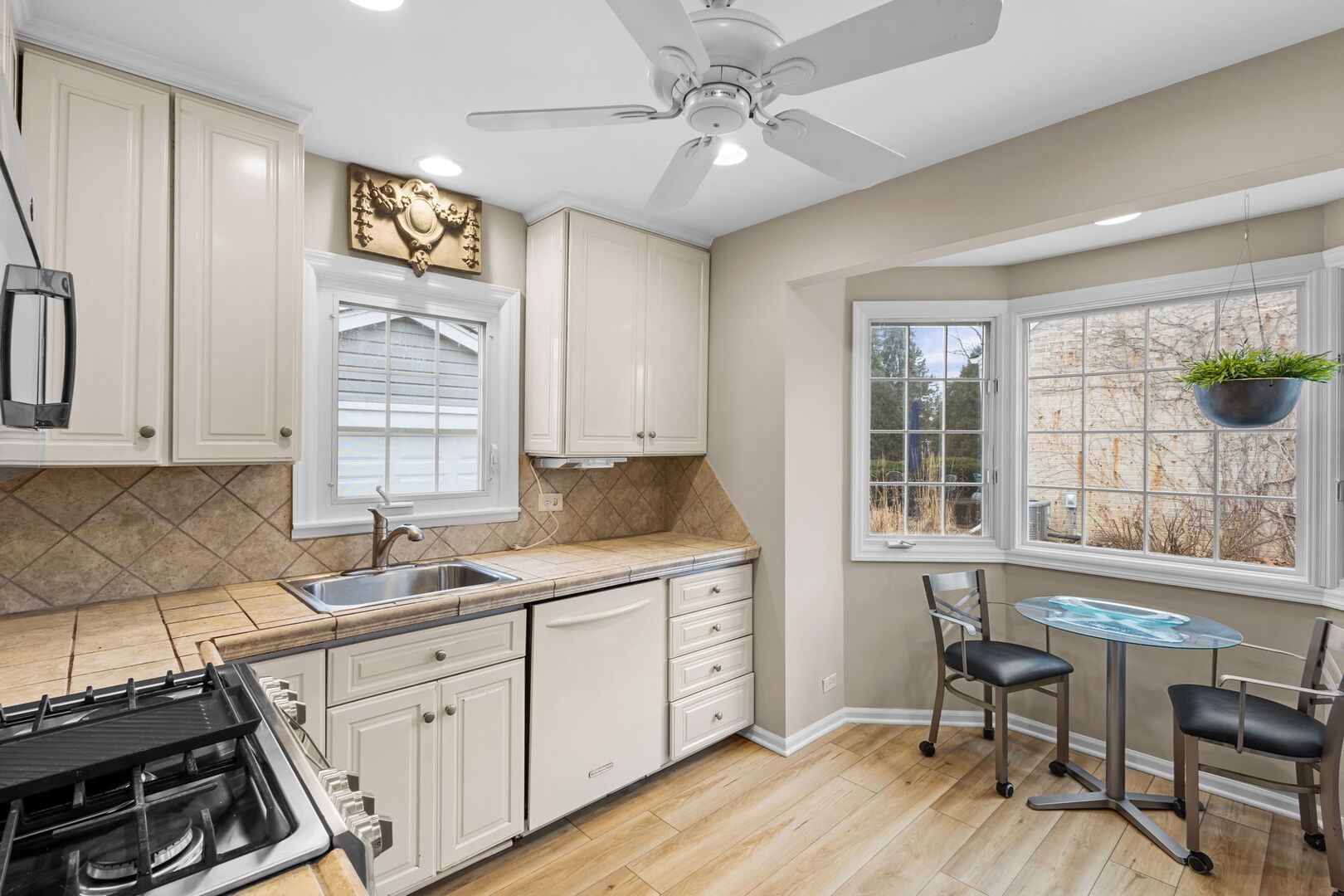 1120 Raleigh Road Glenview, IL 60025 - Photo 11 of 35