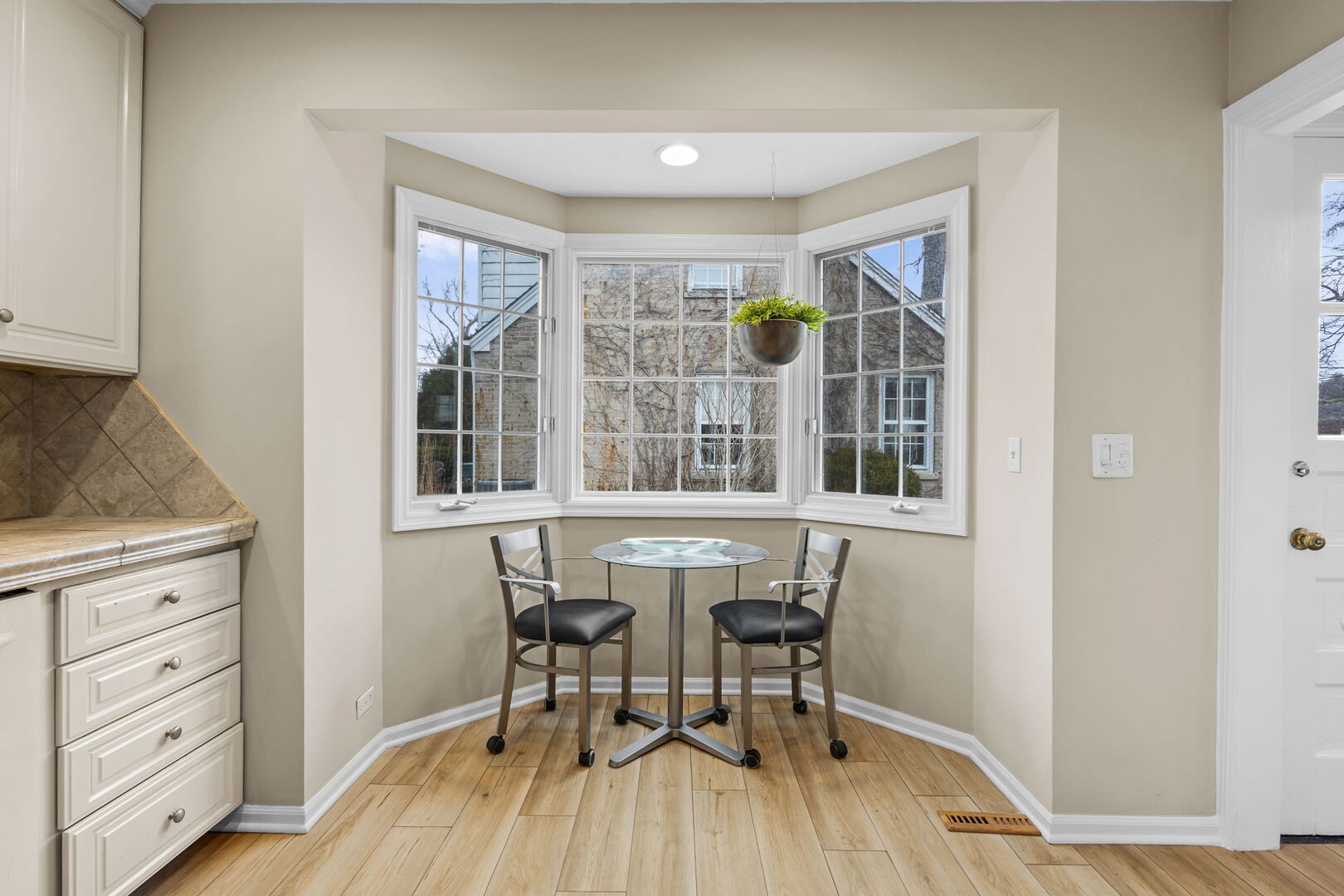 1120 Raleigh Road Glenview, IL 60025 - Photo 13 of 35