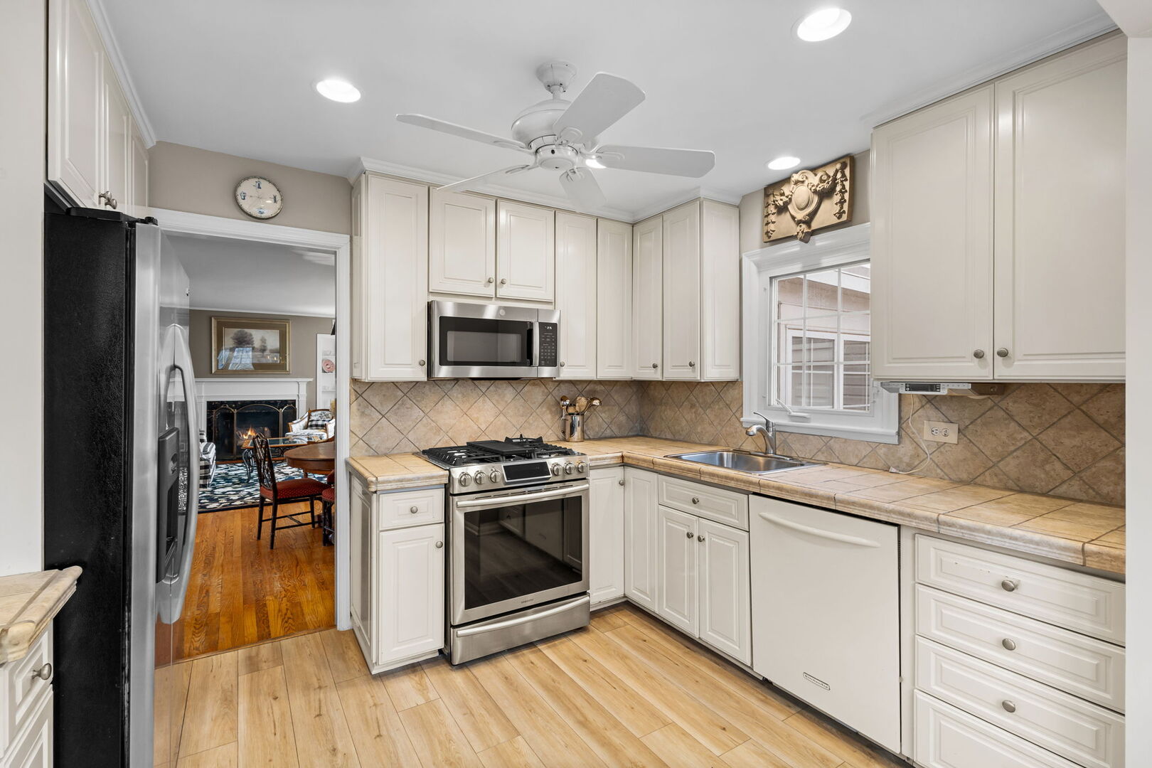 1120 Raleigh Road Glenview, IL 60025 - Photo 9 of 35