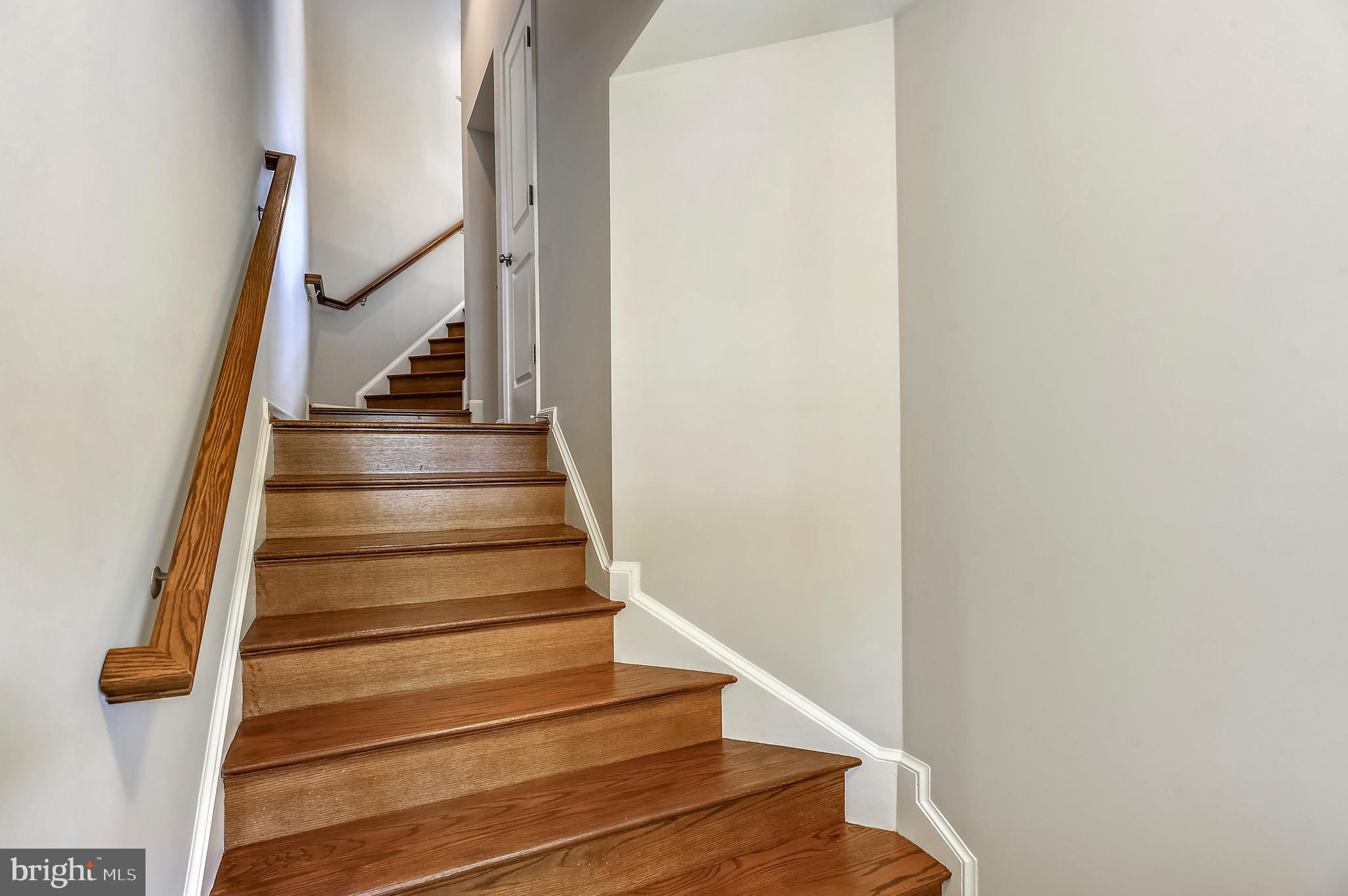 9852 Garden Ranges Laurel, MD 20723 - Photo 2 of 26 Foyer