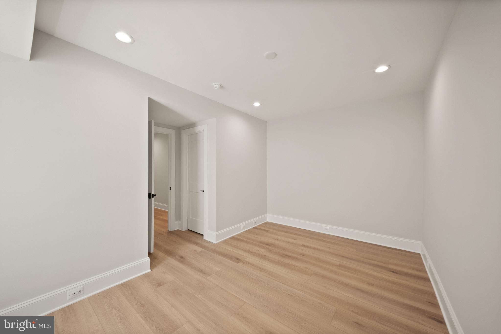 31 East Reed Avenue Alexandria, VA 22305 - Photo 55 of 71