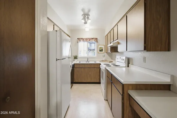 $300,000 | 2312 West Lindner Avenue, Unit 37, Mesa, AZ 85202