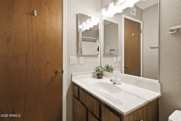 $300,000 | 2312 West Lindner Avenue, Unit 37, Mesa, AZ 85202