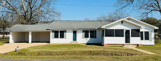 $135,000 | 1107 Railroad Street, Pine Prairie, LA 70586