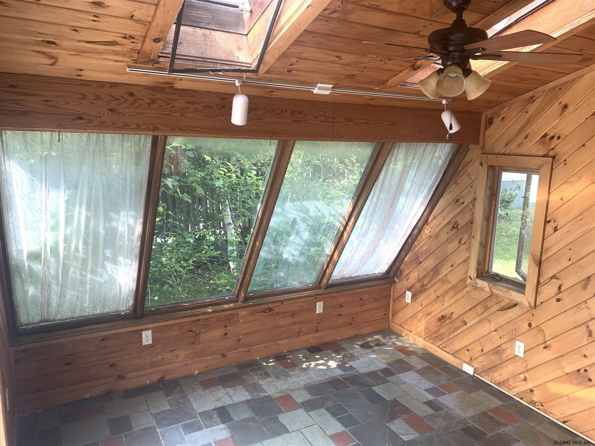 987 Loudon Road Colonie, NY 12047 - Photo 4 of 18 Photo 4