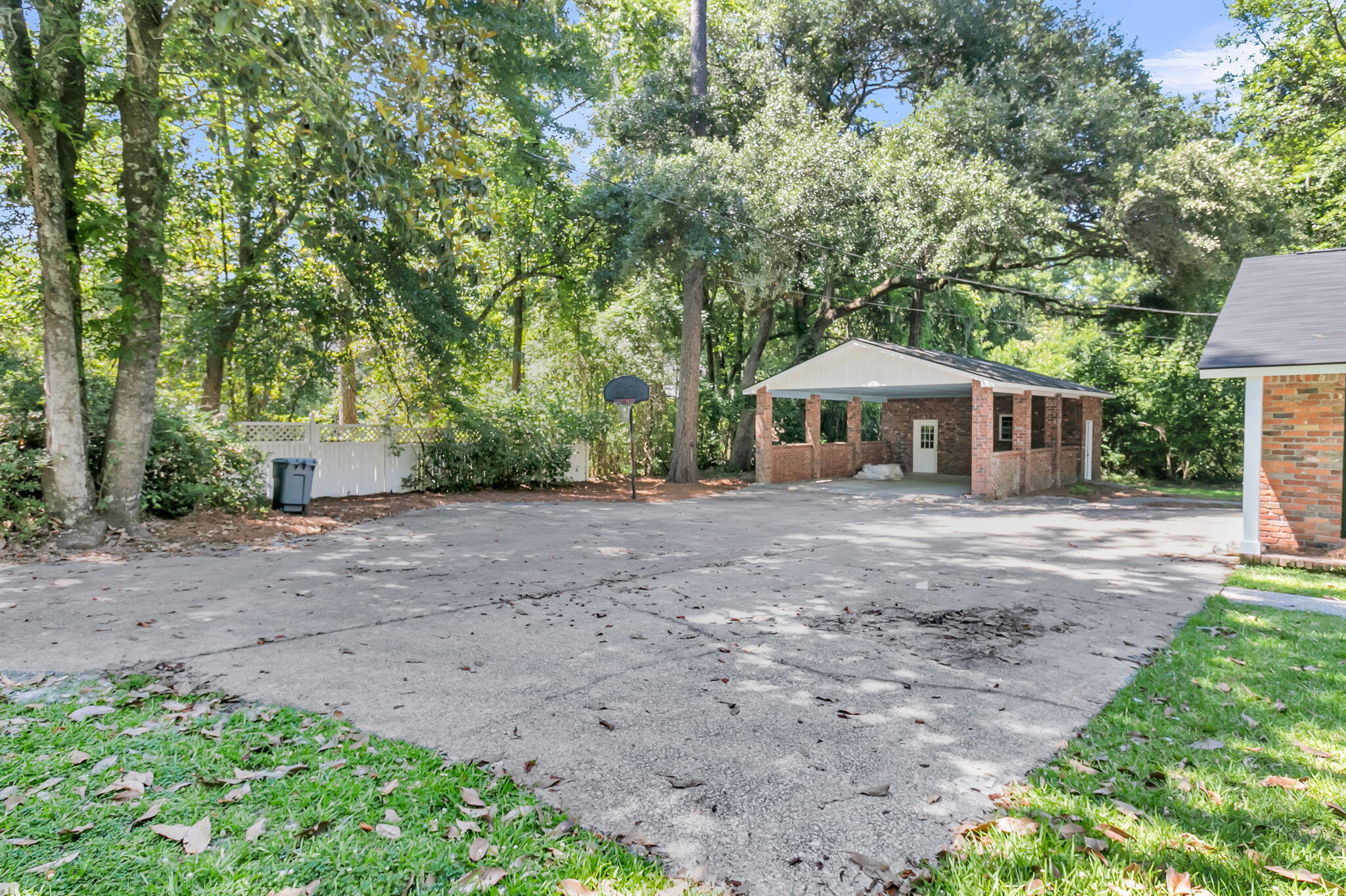 109 Halcyon Road Summerville, SC 29483 - Photo 34 of 45