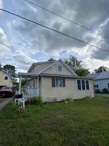 $205,000 | 50 Hanover Street, Skowhegan, ME 04976