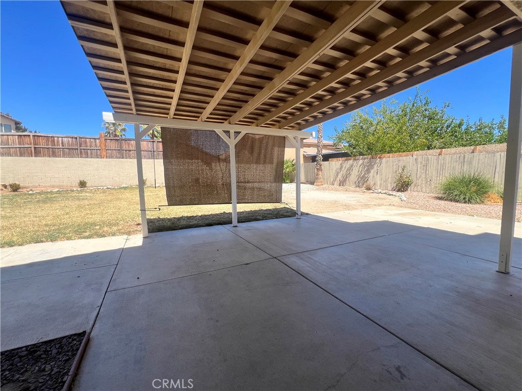 13278 Cardinal Road Victorville, CA 92392 - Photo 32 of 34