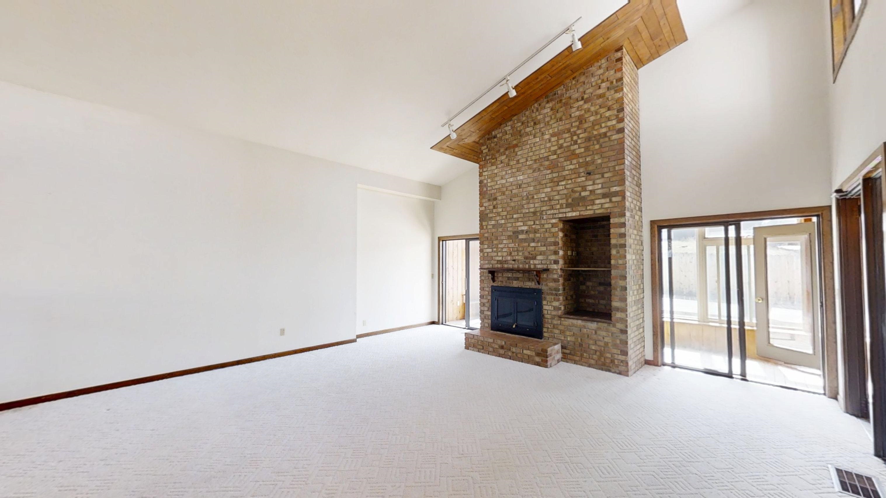 3911 South Oak Street Casper, WY 82601 - Photo 4 of 44