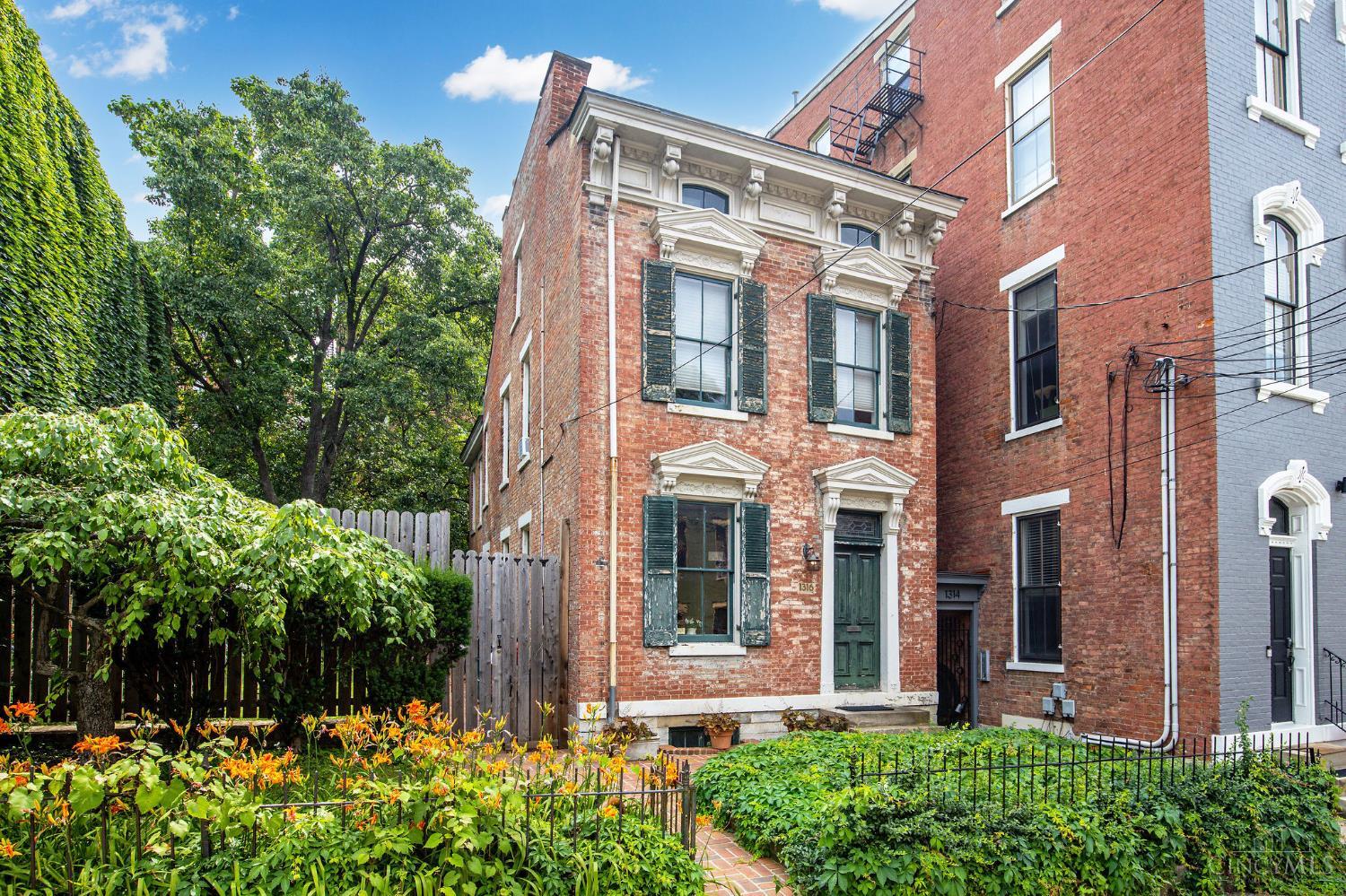 1316 Spring Street Cincinnati, OH 45202 - Photo 2 of 51