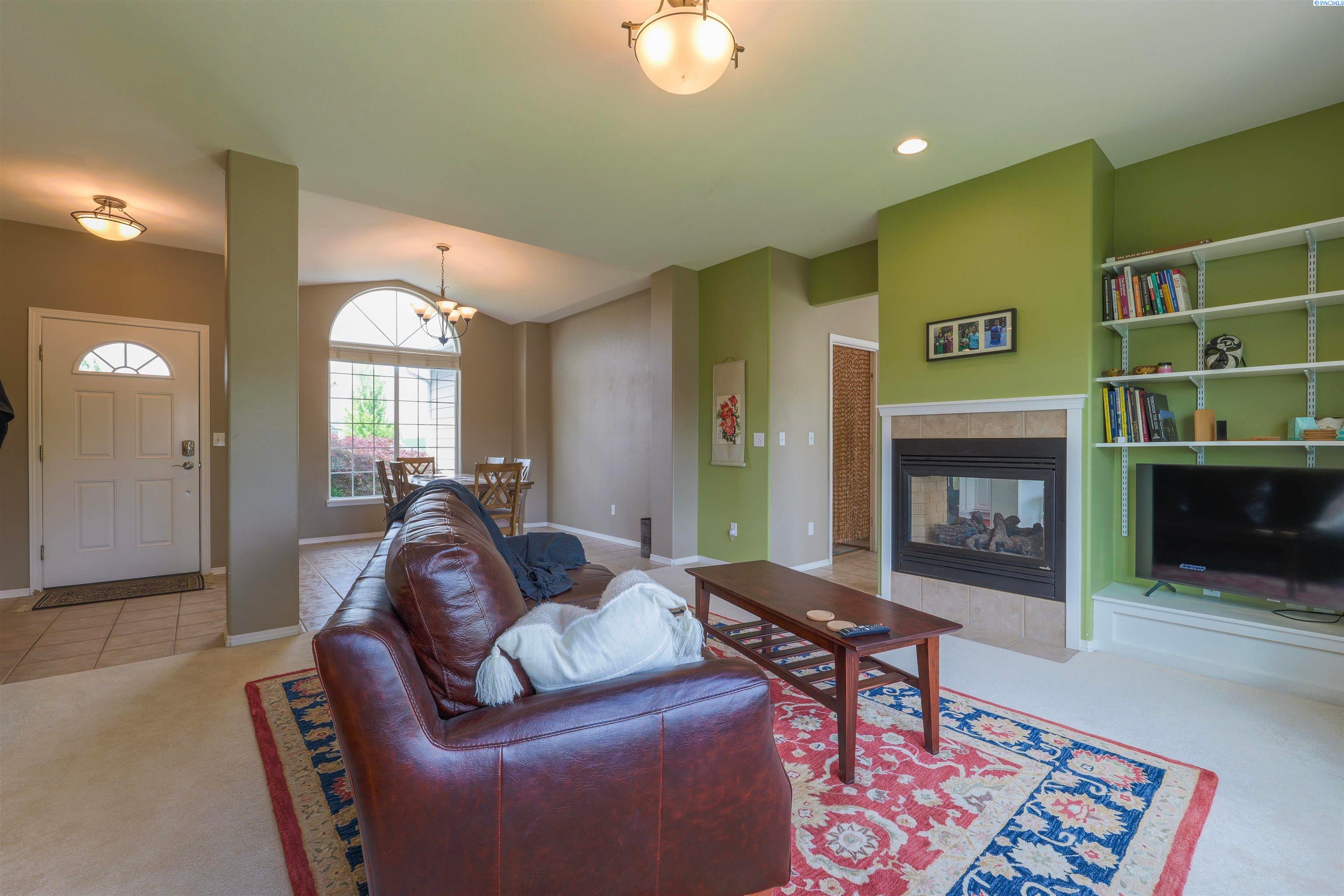 2260 Northwest Ridgeline Drive Pullman, WA 99163 - Photo 2 of 47 Gallery Image 2