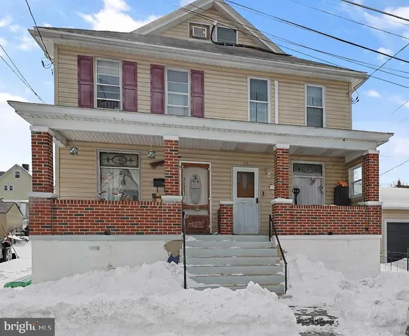 $175,000 | 415 West White Street, Summit Hill, PA 18250