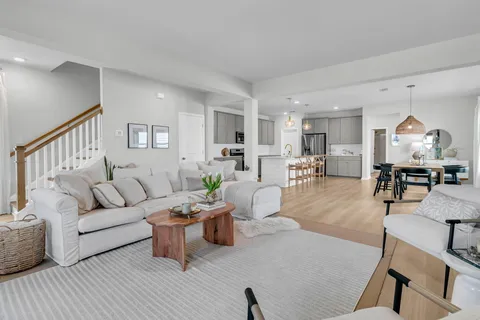 $699,900 | 271 Rowans Creek Drive, Charleston, SC 29492