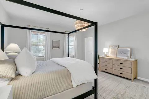 $699,900 | 271 Rowans Creek Drive, Charleston, SC 29492