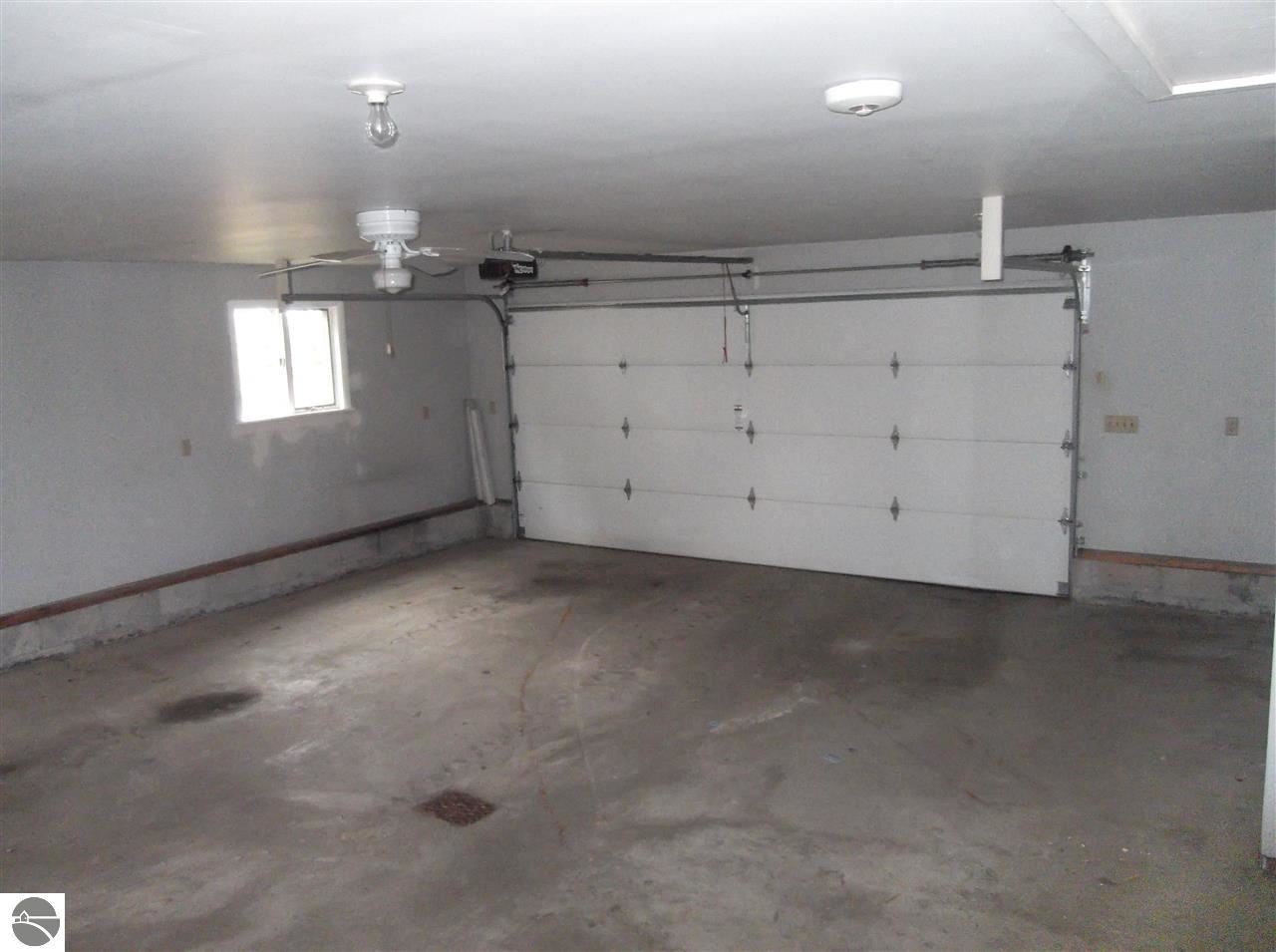 6305 Curtis Road Hale, MI 48739 - Photo 10 of 18 1791980-9.JPG