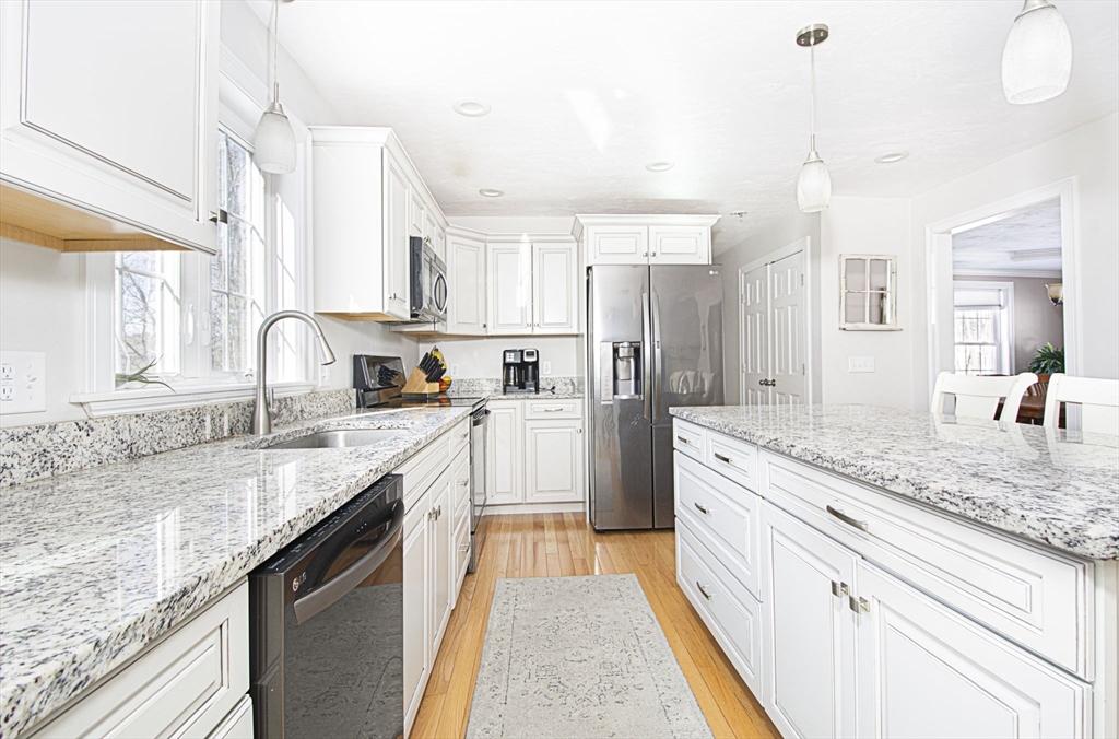 155 Fiskdale Road Brookfield, MA 01506 - Photo 15 of 33