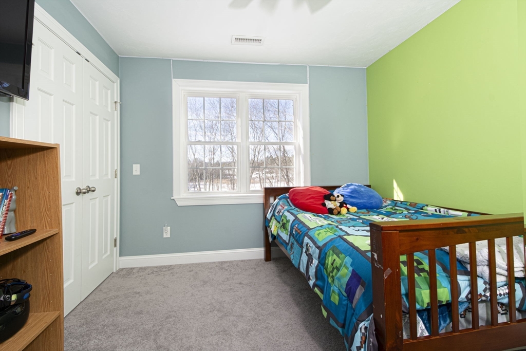 155 Fiskdale Road Brookfield, MA 01506 - Photo 28 of 33