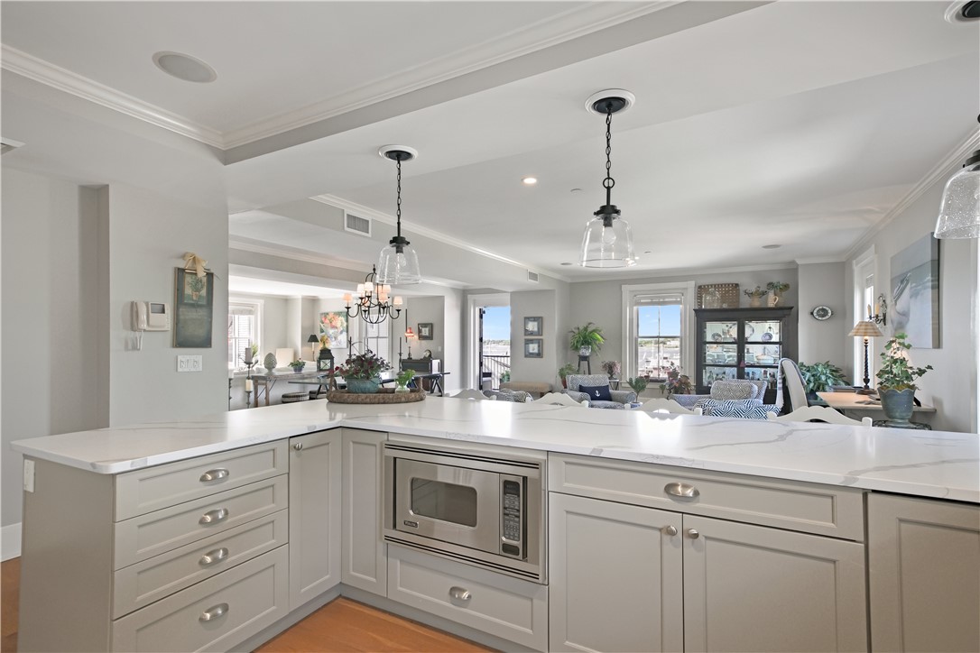 423 Hope Street, Unit D Bristol, RI 02809 - Photo 8 of 49