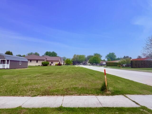 Two Clover Street Two Rivers, WI 54241 - Photo 5 of 9 IMG_4790