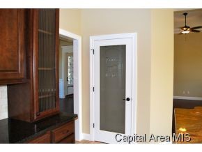 459 Overton Road Springfield, IL 62711 - Photo 10 of 24
