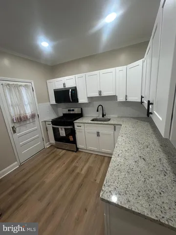 $190,000 | 182 West Champlost Avenue, Philadelphia, PA 19120