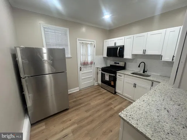 $190,000 | 182 West Champlost Avenue, Philadelphia, PA 19120