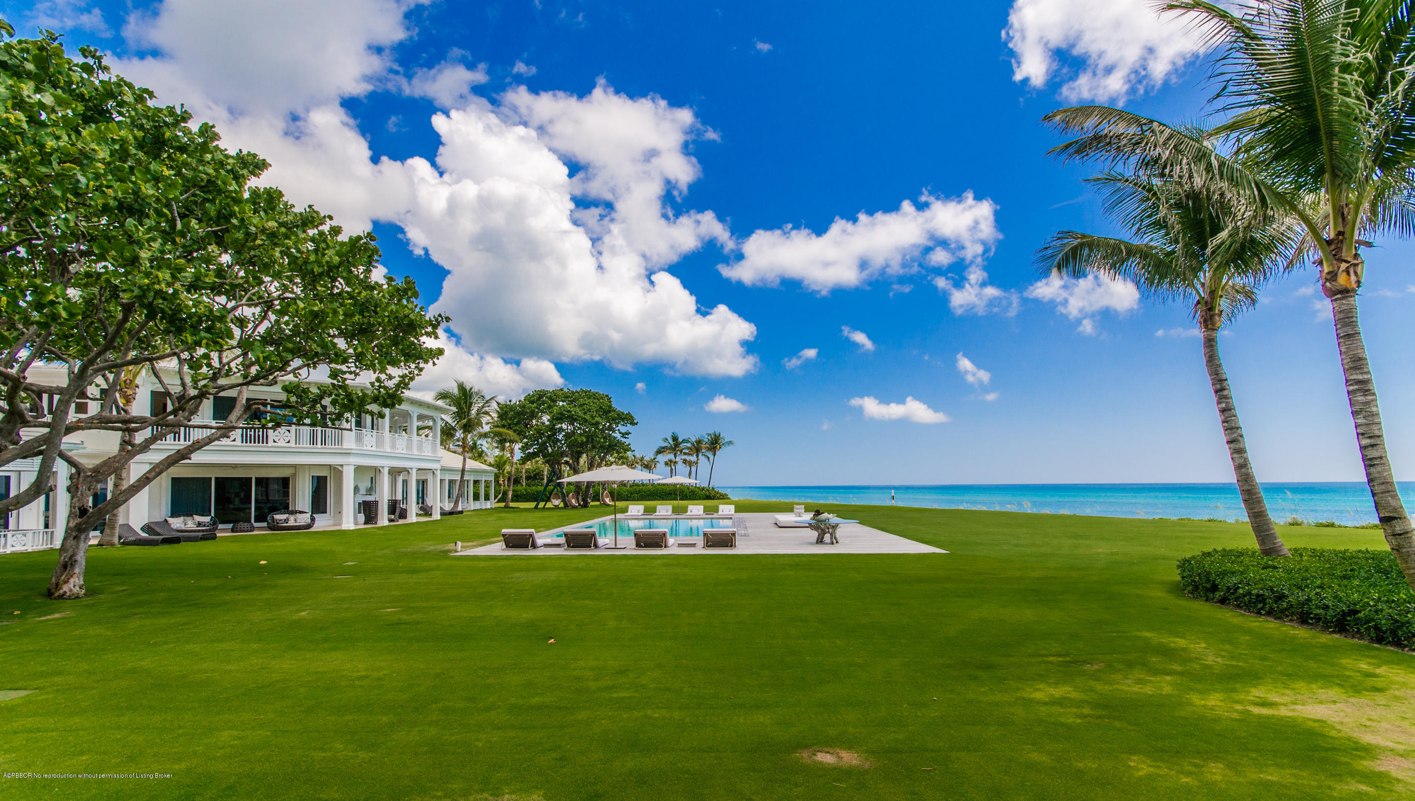 215 South Beach Road Jupiter Island, FL 33455 - Photo 3 of 40 East Lawn