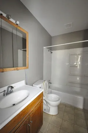 $900 | 506 Main Street, Unit 1, Marseilles, IL 61341