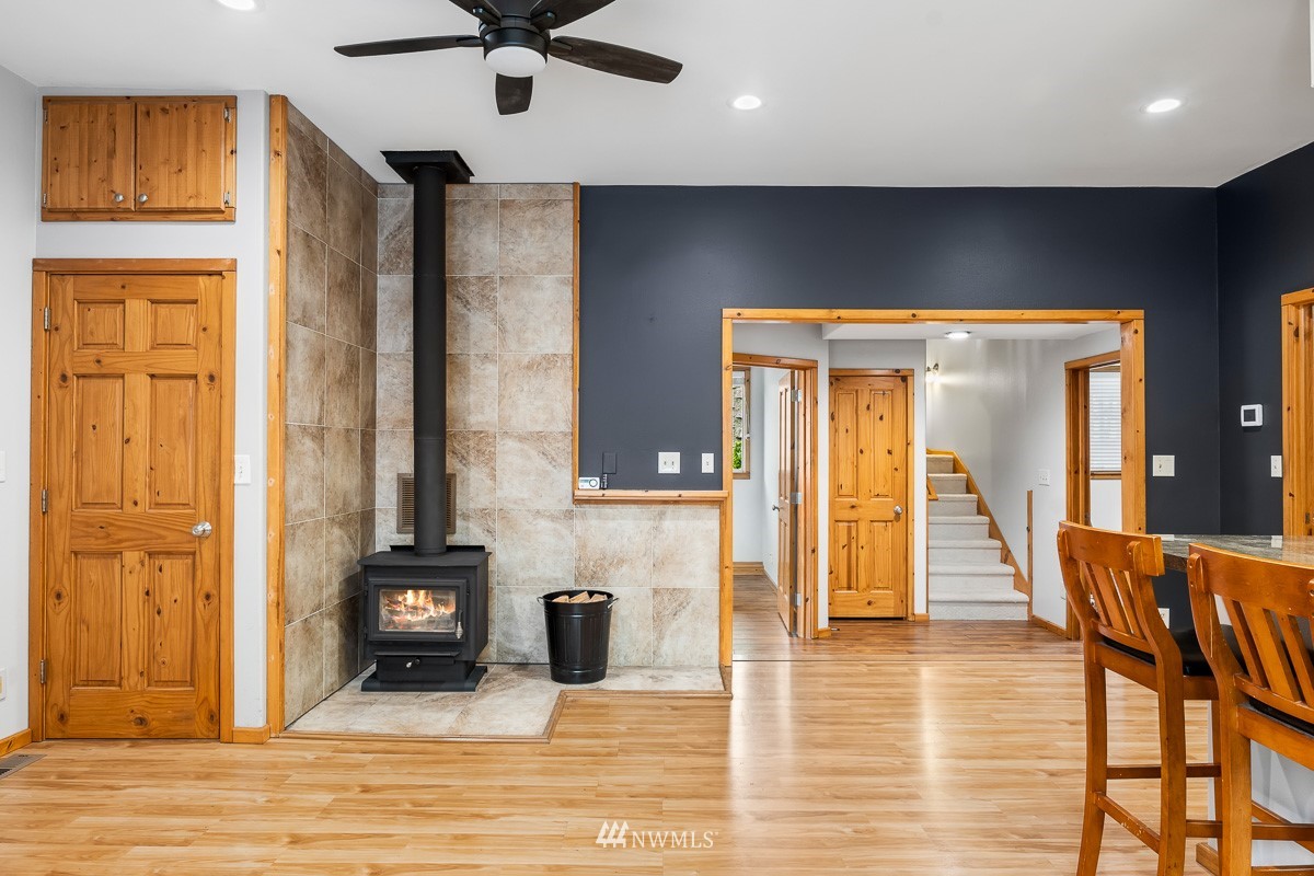 23427 23rd Avenue Southeast Bothell, WA 98021 - Photo 5 of 38