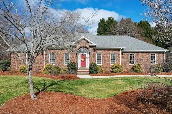$449,900 | 204 West Stonebury Court, Reidsville, NC 27320