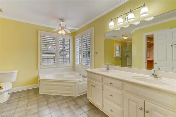 $449,900 | 204 West Stonebury Court, Reidsville, NC 27320