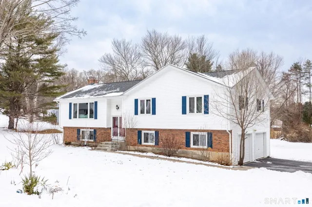 $489,900 | 2 Lionel Drive, Simsbury, CT 06070