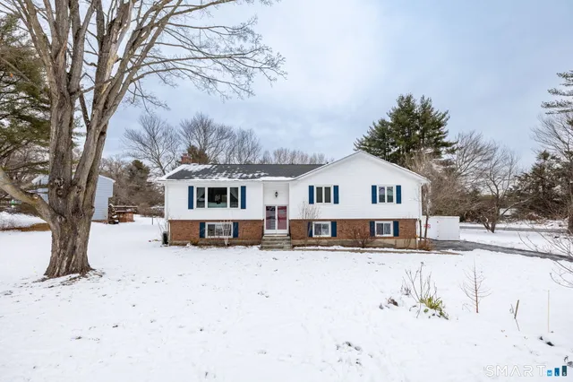 $489,900 | 2 Lionel Drive, Simsbury, CT 06070