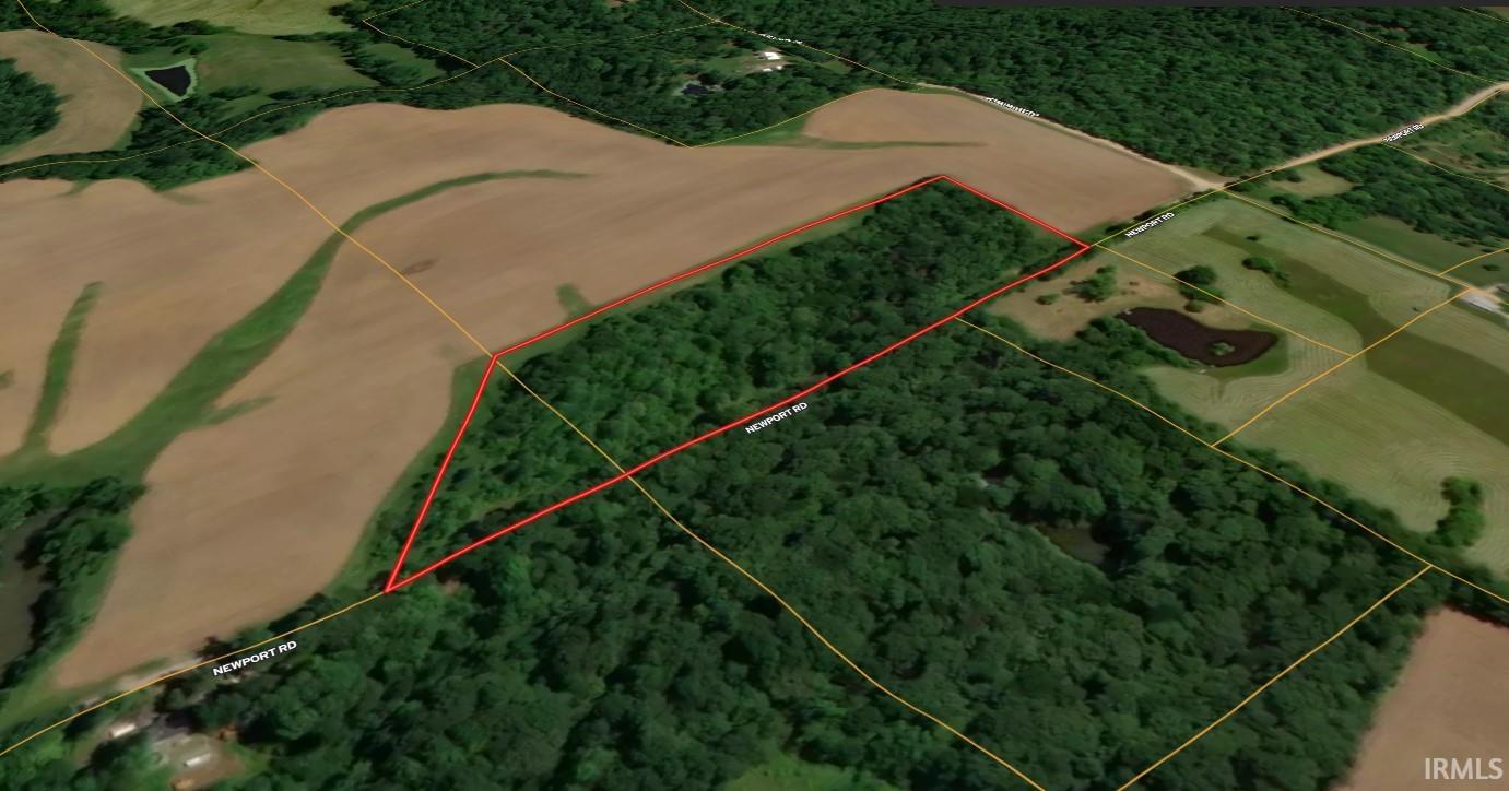 9561 Newport Road Bowling Green, IN 47833 - Photo 2 of 4