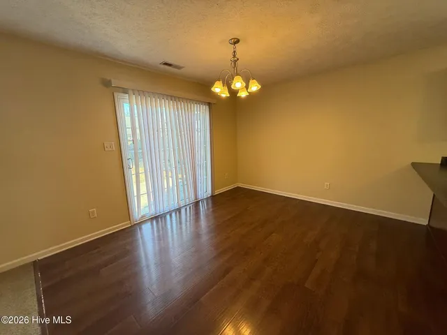 $1,750 | 712 Radiant Drive, Jacksonville, NC 28546