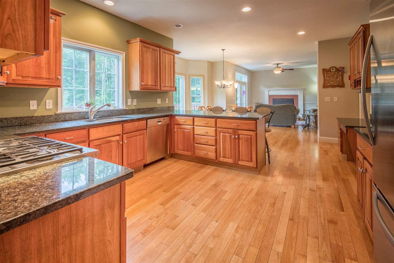 2 Sinclair Drive Exeter, NH 03833 - Photo 6 of 32