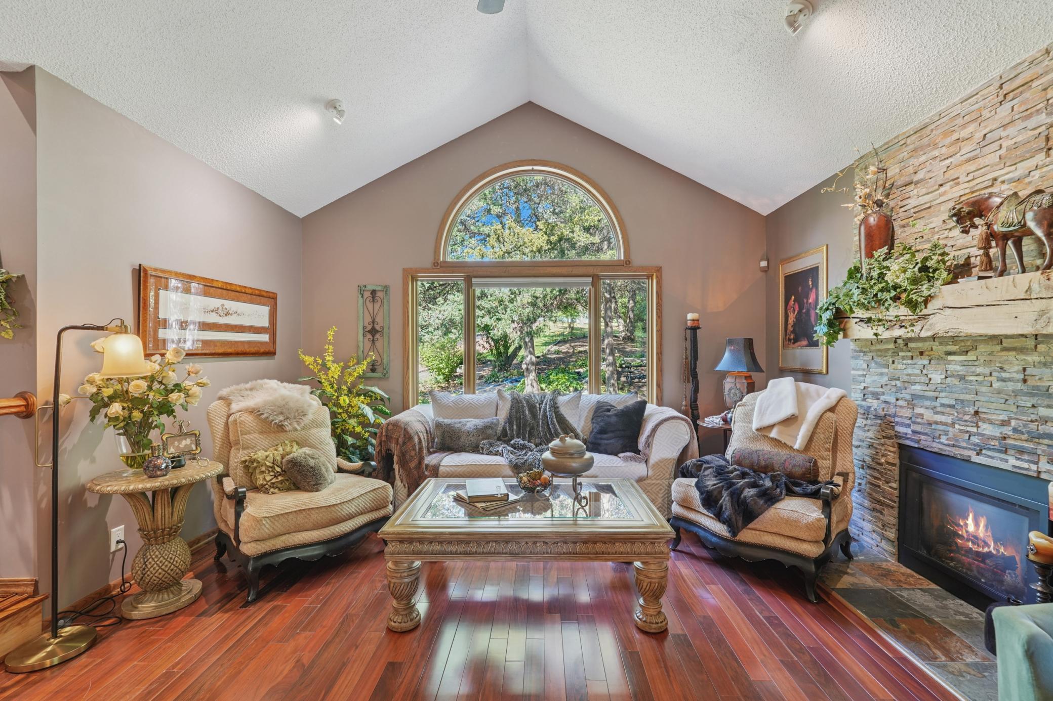 753 Aldro Road Hudson, WI 54016 - Photo 8 of 58 Gallery Image 8