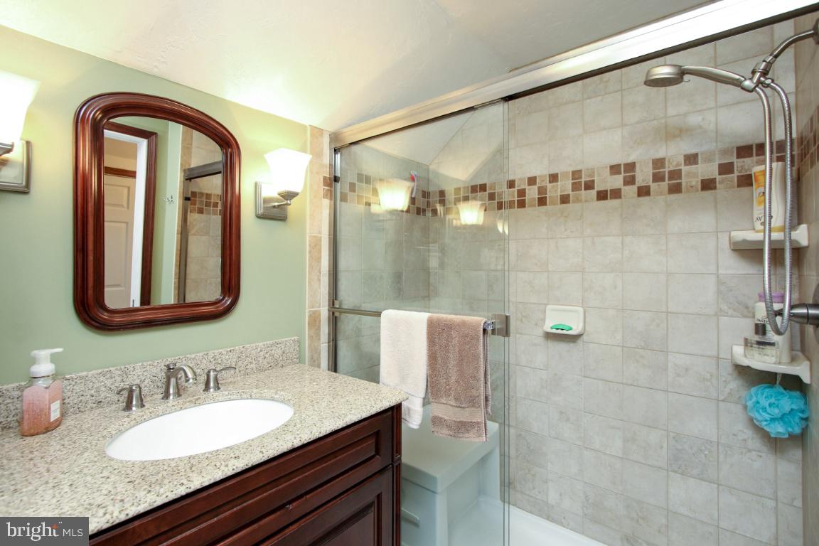 519 Sachs Road Gettysburg, PA 17325 - Photo 28 of 51 Remodeled Upper Level Full Bath