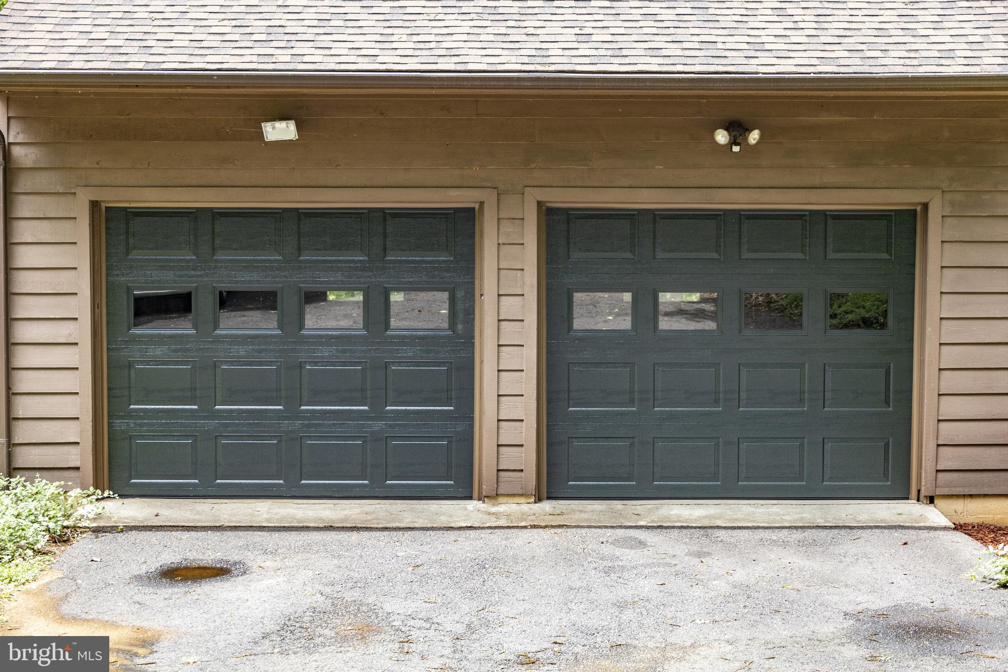8135 Moormont Road Rapidan, VA 22733 - Photo 50 of 61 New garage doors