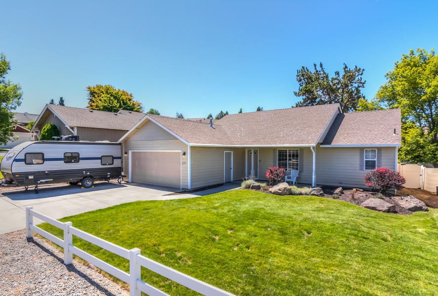 2139 Southwest 35th Street Redmond, OR 97756 - Photo 1 of 24 35th St SW 2139 Web (1 of 28)