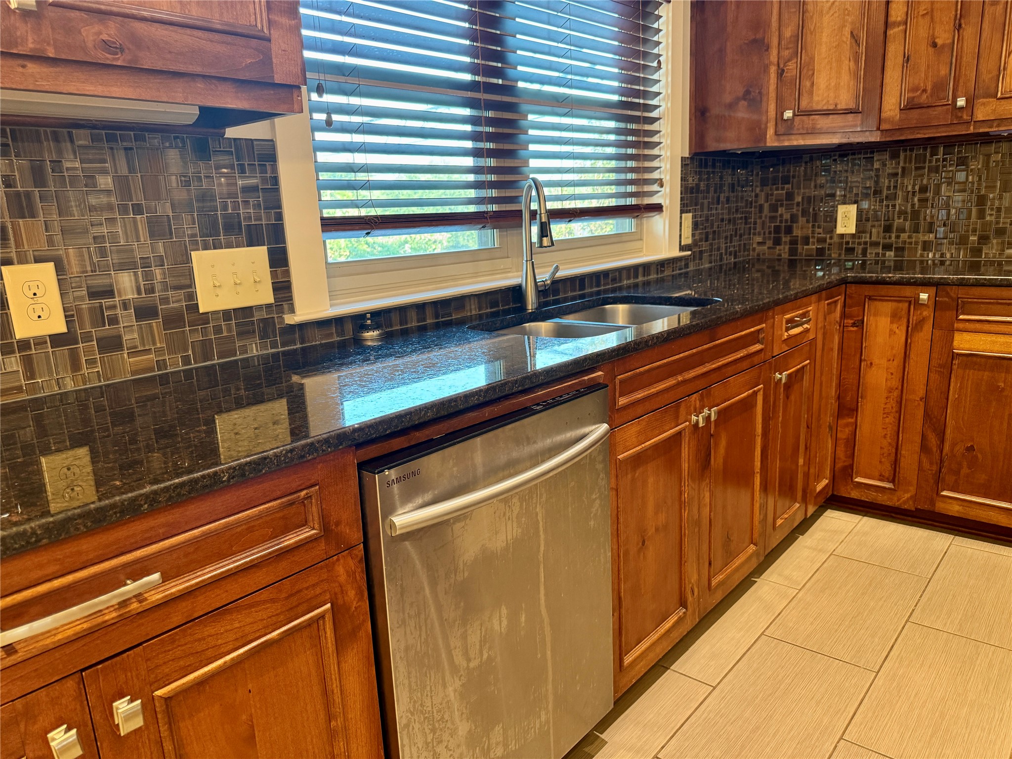 1300 Morgan Lane Austin, TX 78704 - Photo 7 of 19