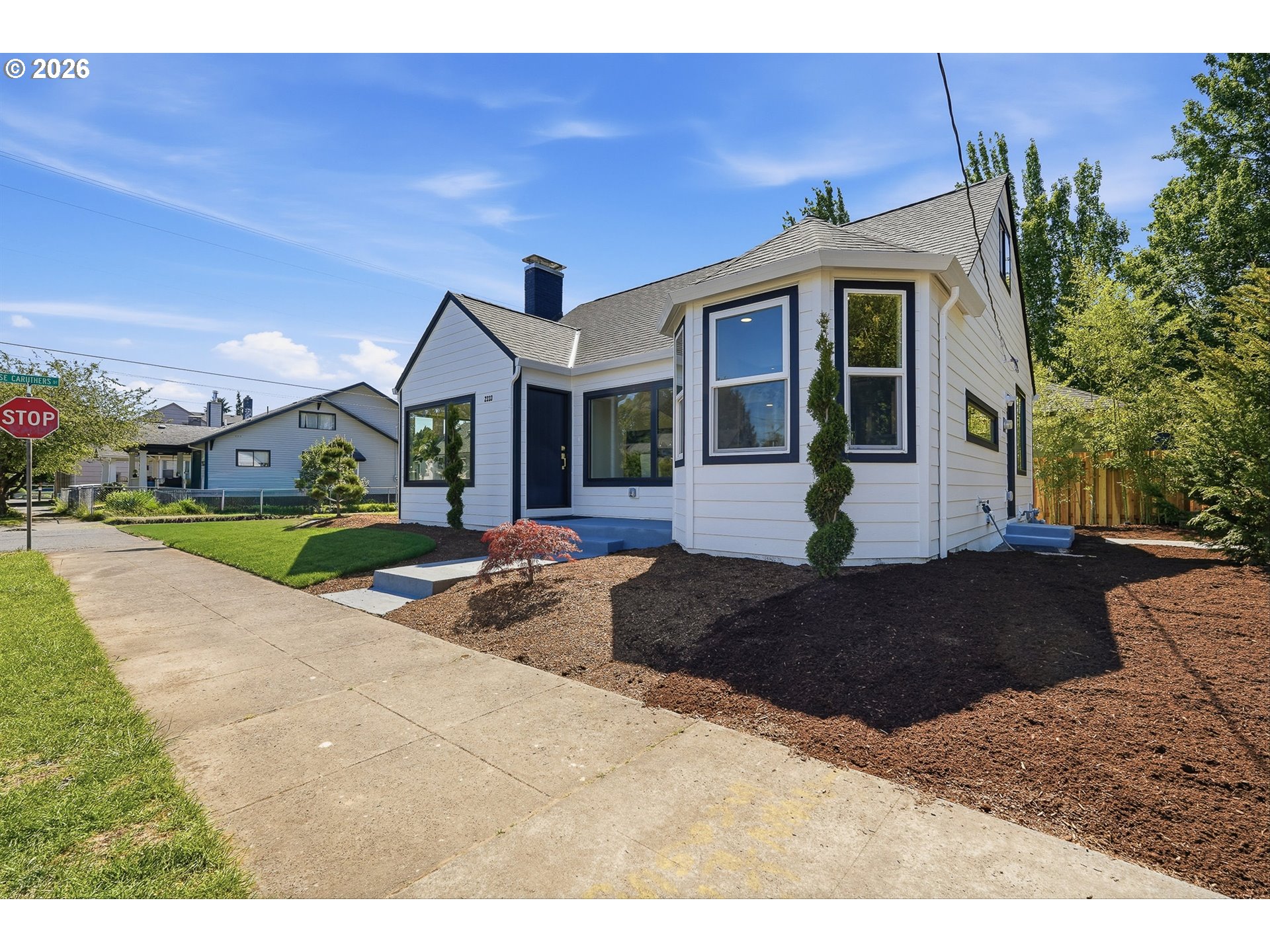 2333 Southeast 40th Avenue Portland, OR 97214 - Photo 9 of 44