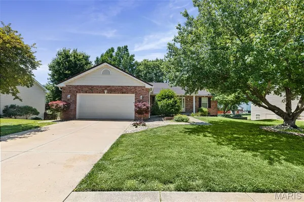 $355,000 | 137 Egret Court, Belleville, IL 62223