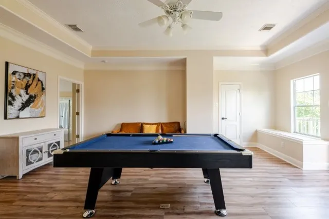 a view of a workspace with furniture